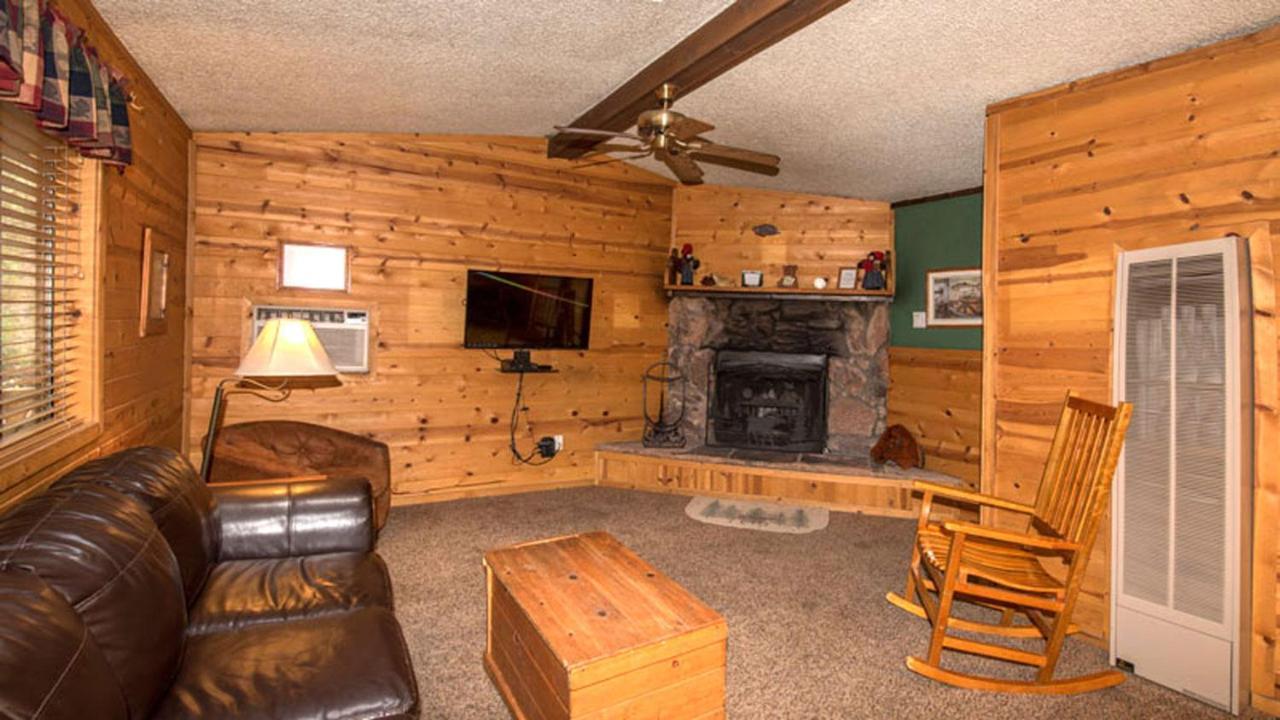 רואידוסו Whispering Pine Cabins מראה חיצוני תמונה