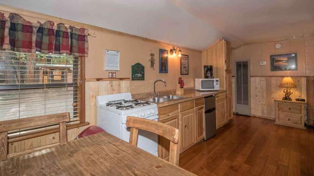 רואידוסו Whispering Pine Cabins מראה חיצוני תמונה