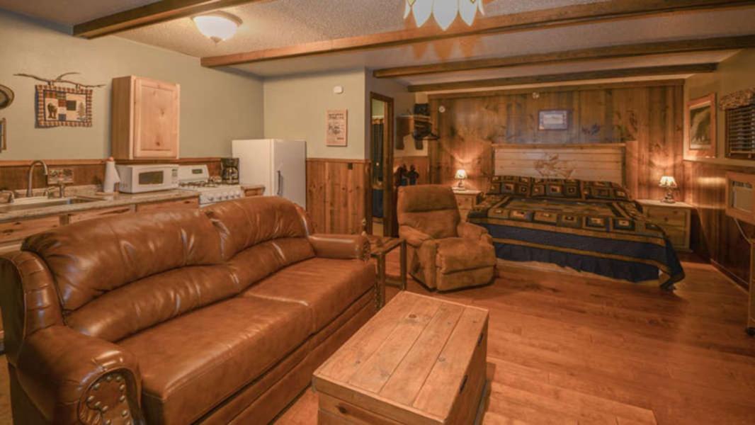 רואידוסו Whispering Pine Cabins מראה חיצוני תמונה